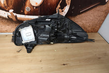 Load image into Gallery viewer, Frontscheinwerfer Renault Megane IV 260605046R LED Links Scheinwerfer Headlight SCH3992620045bb