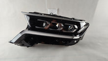 Load image into Gallery viewer, Frontscheinwerfer Kia Sorento IV 92101P2120 Xenon Links Scheinwerfer Headlight