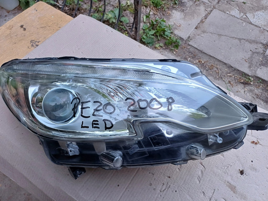 Frontscheinwerfer Peugeot 2008 9677810280 LED Rechts Scheinwerfer Headlight