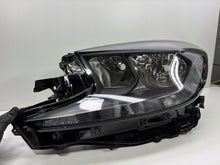 Laden Sie das Bild in den Galerie-Viewer, Frontscheinwerfer Toyota Aygo X 85122000 Rechts Scheinwerfer Headlight SCH9259712221cl
