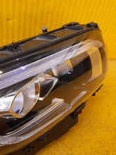 Laden Sie das Bild in den Galerie-Viewer, Frontscheinwerfer Mercedes-Benz W247 A2479063800 LED Rechts Headlight