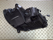 Laden Sie das Bild in den Galerie-Viewer, Frontscheinwerfer Mercedes-Benz W206 A2069066104 LED Links Headlight SCH7098129102vw