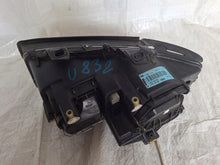 Laden Sie das Bild in den Galerie-Viewer, Frontscheinwerfer Audi A4 B6 8E0941004F 8E0990008F Xenon Rechts Headlight