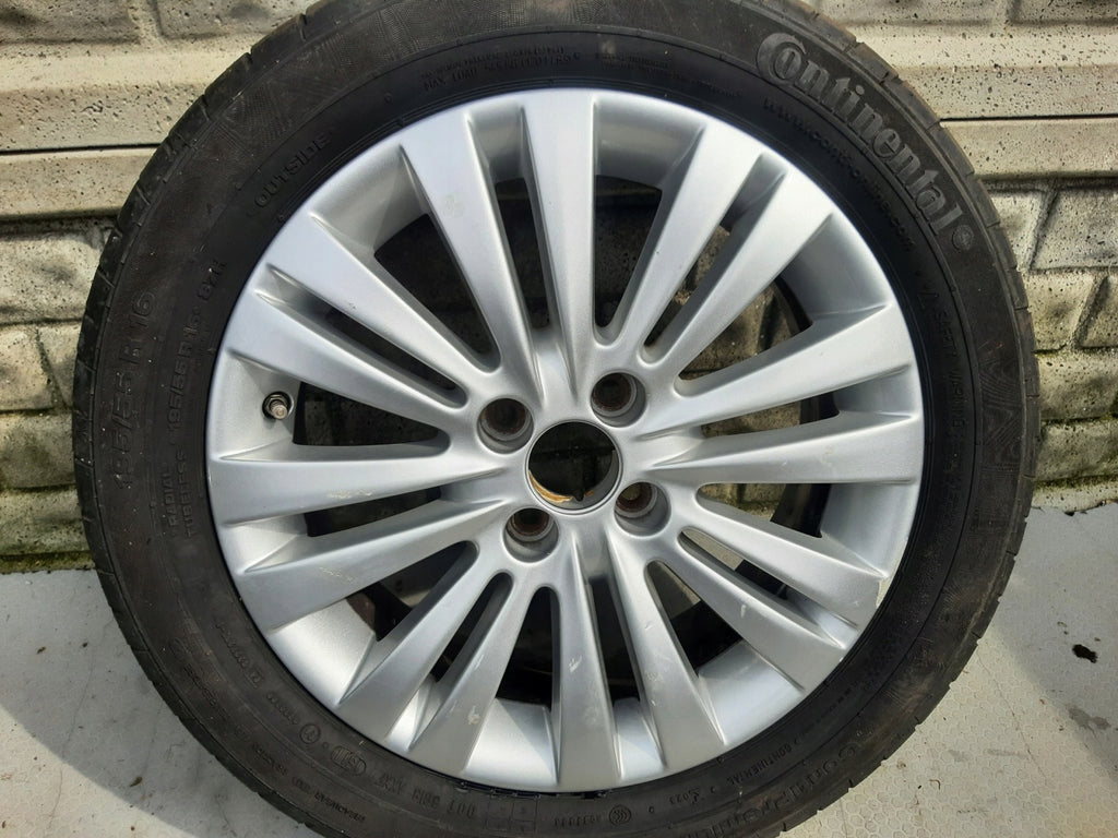 1x Alufelge 15 Zoll 6.0" 4x100 37ET Silber 0P070K4 Opel Rim Wheel FEL4046267270xp