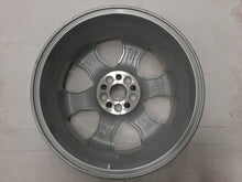 Laden Sie das Bild in den Galerie-Viewer, 1x Alufelge 16 Zoll 6.0&quot; 5x100 39ET Glanz Silber PZ474-B4670- Toyota Rim Wheel
