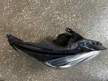 Laden Sie das Bild in den Galerie-Viewer, Frontscheinwerfer Opel Astra 39111144 LED Rechts Scheinwerfer Headlight SCH5258063409xt