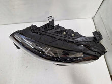 Laden Sie das Bild in den Galerie-Viewer, Frontscheinwerfer Mercedes-Benz Cla A1749064102 Links Scheinwerfer Headlight SCH7786117438tu