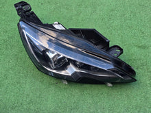 Laden Sie das Bild in den Galerie-Viewer, Frontscheinwerfer Peugeot 308 9677832380-00 Rechts Scheinwerfer Headlight SCH9366967452pf