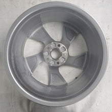 Load image into Gallery viewer, 1x Alufelge 18 Zoll 8.0" 5x112 40ET 8W0601025EJ Audi A5 Rim Wheel FEL4049028635ur