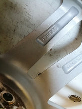 Laden Sie das Bild in den Galerie-Viewer, 1x Alufelge 19 Zoll 7.5&quot; 5x105 38ET Glanz Silber 95016099 Opel Rim Wheel