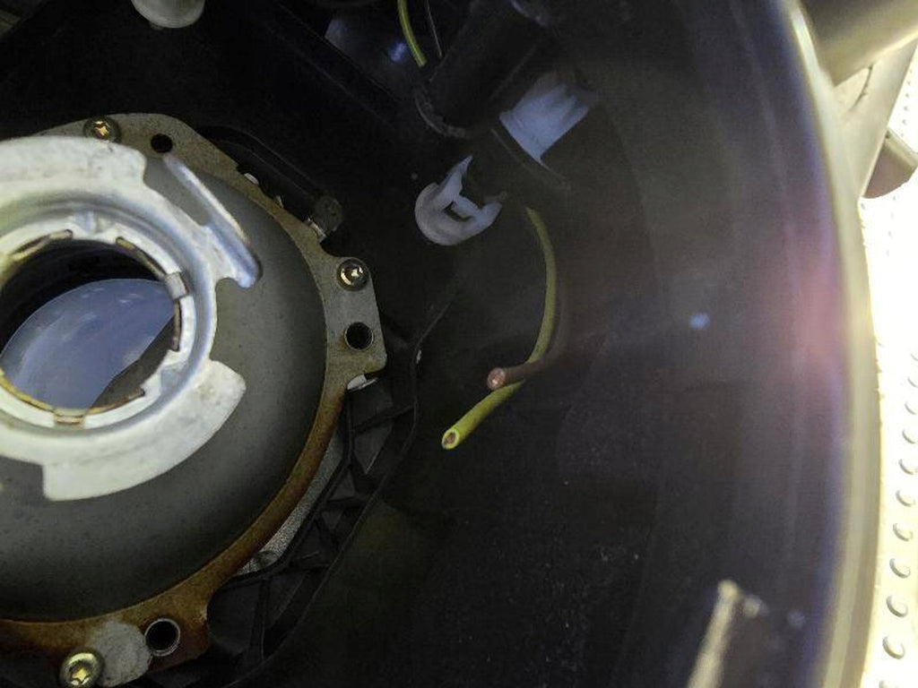 Frontscheinwerfer Mercedes-Benz W211 FOY7995 Links Scheinwerfer Headlight SCH8834017129mb