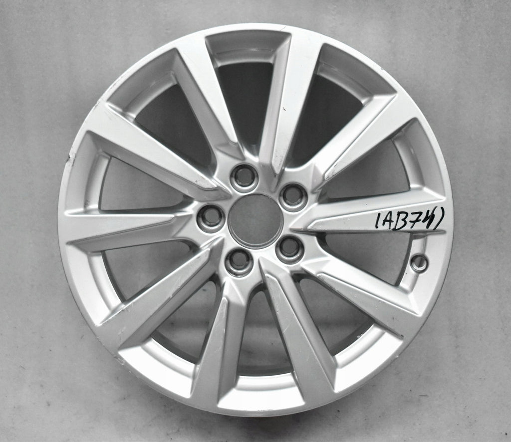 1x Alufelge 16 Zoll 6.5" 5x100 40ET Glanz Silber 82A601025C Audi A1 Rim Wheel