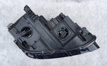 Laden Sie das Bild in den Galerie-Viewer, Frontscheinwerfer VW Tiguan Allspace 5NN941081C Full LED Links Headlight SCH2675601741rd