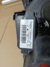 Laden Sie das Bild in den Galerie-Viewer, Frontscheinwerfer Iveco Daily IV 05802476873 Rechts Scheinwerfer Headlight SCH7026293746xd
