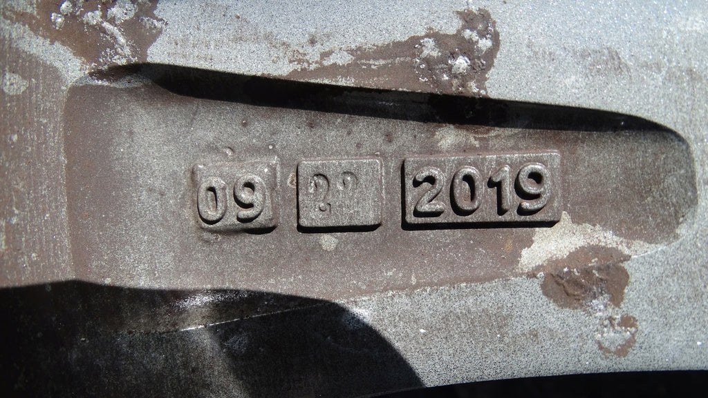 1x Alufelge 15 Zoll 6.0" 4x100 47ET Glanz Grau 52910-C8800 Hyundai I10 Mg