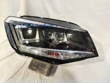 Load image into Gallery viewer, Frontscheinwerfer VW Caddy 2K1941032A 2K1941032 Xenon Rechts Headlight SCH5280740192md