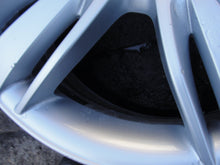 Load image into Gallery viewer, 1x Alufelge 17 Zoll 6.5&quot; 5x112 33ET Glanz Silber 8U0601025E Audi Q3 Rim Wheel