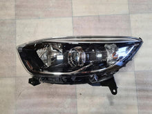Laden Sie das Bild in den Galerie-Viewer, Frontscheinwerfer Renault Captur 260603859R Links Scheinwerfer Headlight SCH2850060819rl