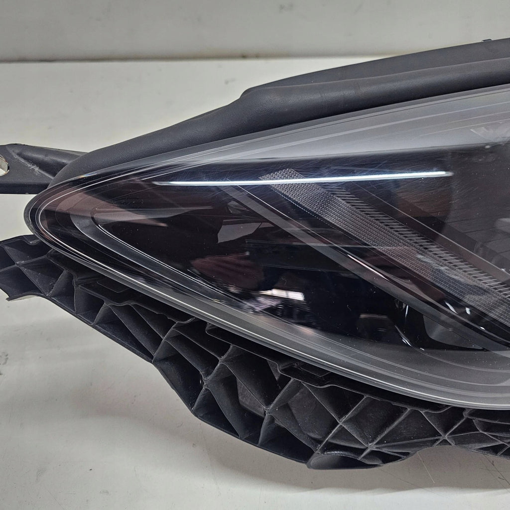 Frontscheinwerfer Maserati I 06701588620 Links Scheinwerfer Headlight SCH6439411071dq