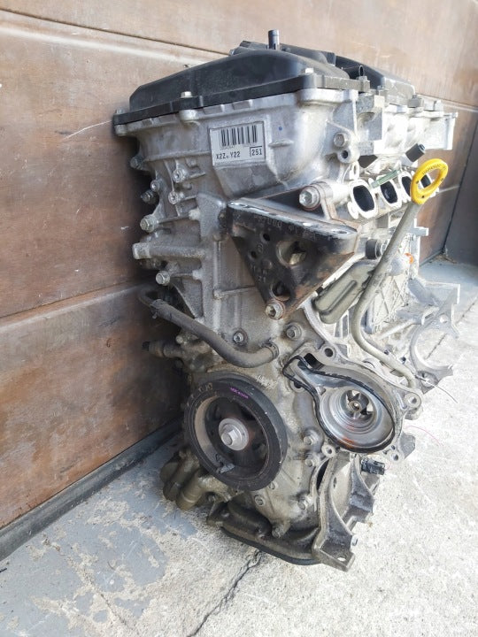 Motor Toyota Corolla P4 2ZR 1.8 2015 Hybrid Engine Unkomplett MOT9331024033oq