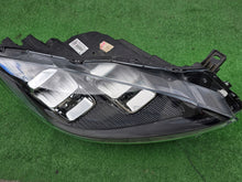 Laden Sie das Bild in den Galerie-Viewer, Frontscheinwerfer Ford Kuga LV4B-13E014-FB Full LED Rechts Headlight SCH4134433360cz