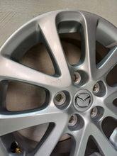 Load image into Gallery viewer, 1x Alufelge 16 Zoll 6.5" 5x114.3 52 5ET Glanz Silber 9965866560 Mazda Rim Wheel FEL5604267604gn