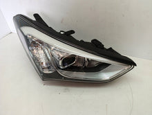 Laden Sie das Bild in den Galerie-Viewer, Frontscheinwerfer Hyundai Santa III Fe 921022WXXX Rechts Scheinwerfer Headlight SCH6664200813jt