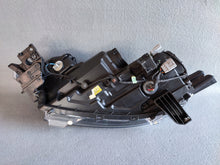 Laden Sie das Bild in den Galerie-Viewer, Frontscheinwerfer Mitsubishi Outlander III 4BX19-8301D3-32 LED Rechts Headlight