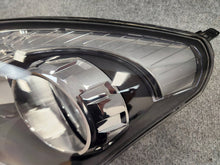 Laden Sie das Bild in den Galerie-Viewer, Frontscheinwerfer Renault Koleos I Links Scheinwerfer Headlight SCH8609832292ud