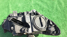 Laden Sie das Bild in den Galerie-Viewer, Frontscheinwerfer BMW 1 F21 F20 1EL010741-21 Bi-Xenon Links Headlight SCH1859247042do