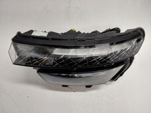 Laden Sie das Bild in den Galerie-Viewer, Frontscheinwerfer Skoda Kamiq 658941015 Links Scheinwerfer Headlight SCH7219674063dm