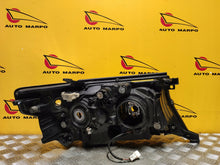 Laden Sie das Bild in den Galerie-Viewer, Frontscheinwerfer Toyota Land Cruiser 200 Xenon Links Scheinwerfer Headlight