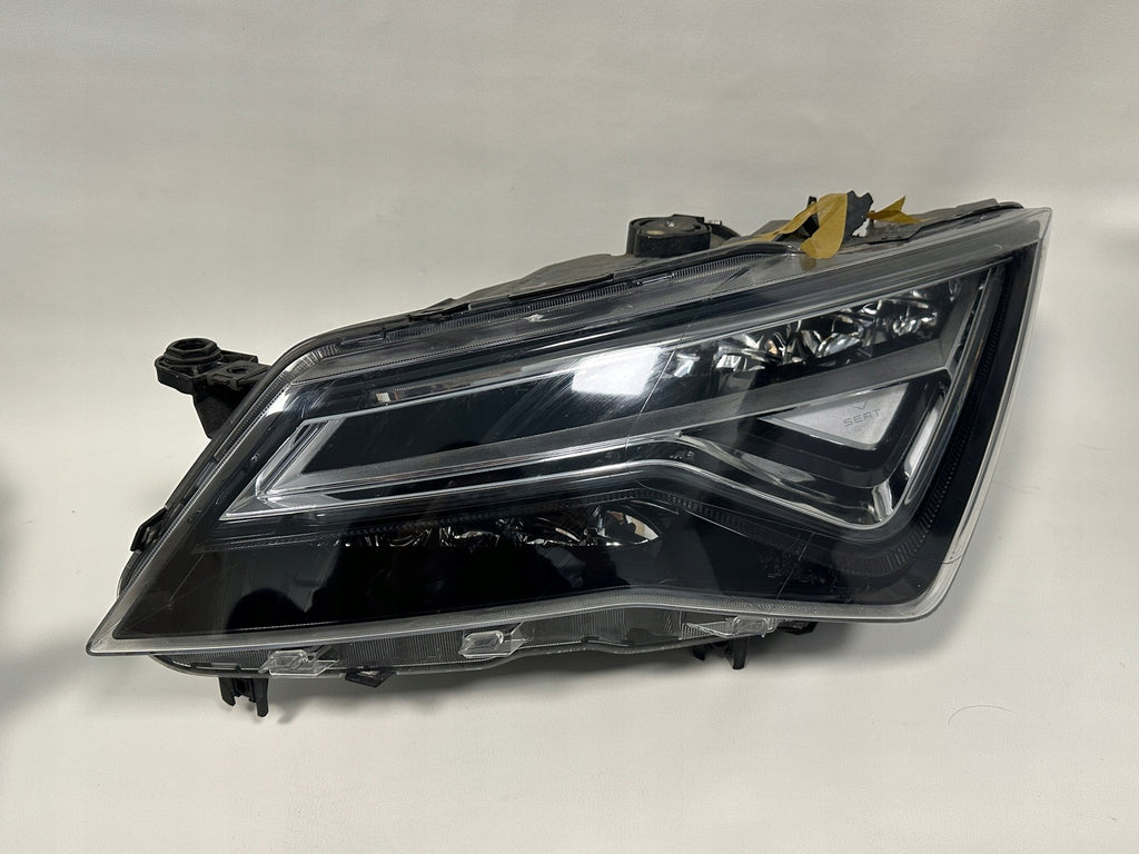 Frontscheinwerfer Seat Ateca 576941774A FULL LED Ein Stück (Rechts oder Links)