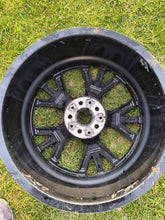 Load image into Gallery viewer, 1x Alufelge 19 Zoll 8.0" 5x112 30ET Glanz Schwarz 8747405 BMW G31 G30 Rim Wheel FEL7415126215yq