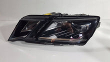 Laden Sie das Bild in den Galerie-Viewer, Frontscheinwerfer Skoda Octavia III 5E1941015E LED Links Scheinwerfer Headlight SCH7942706798bz