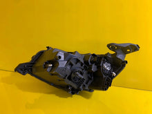 Laden Sie das Bild in den Galerie-Viewer, Frontscheinwerfer Peugeot 2008 208 II 9841641980 LED Rechts Headlight