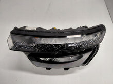 Load image into Gallery viewer, Frontscheinwerfer Skoda Kamiq 658941015 LED Links Scheinwerfer Headlight SCH5770799541rw