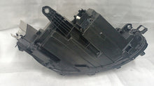 Laden Sie das Bild in den Galerie-Viewer, Frontscheinwerfer VW Passat 3J1941005 L853469 LED Links Scheinwerfer Headlight SCH1557562163ck