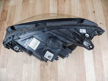 Laden Sie das Bild in den Galerie-Viewer, Frontscheinwerfer Mercedes-Benz W246 A2469066201 Rechts Scheinwerfer Headlight SCH3339599442uh