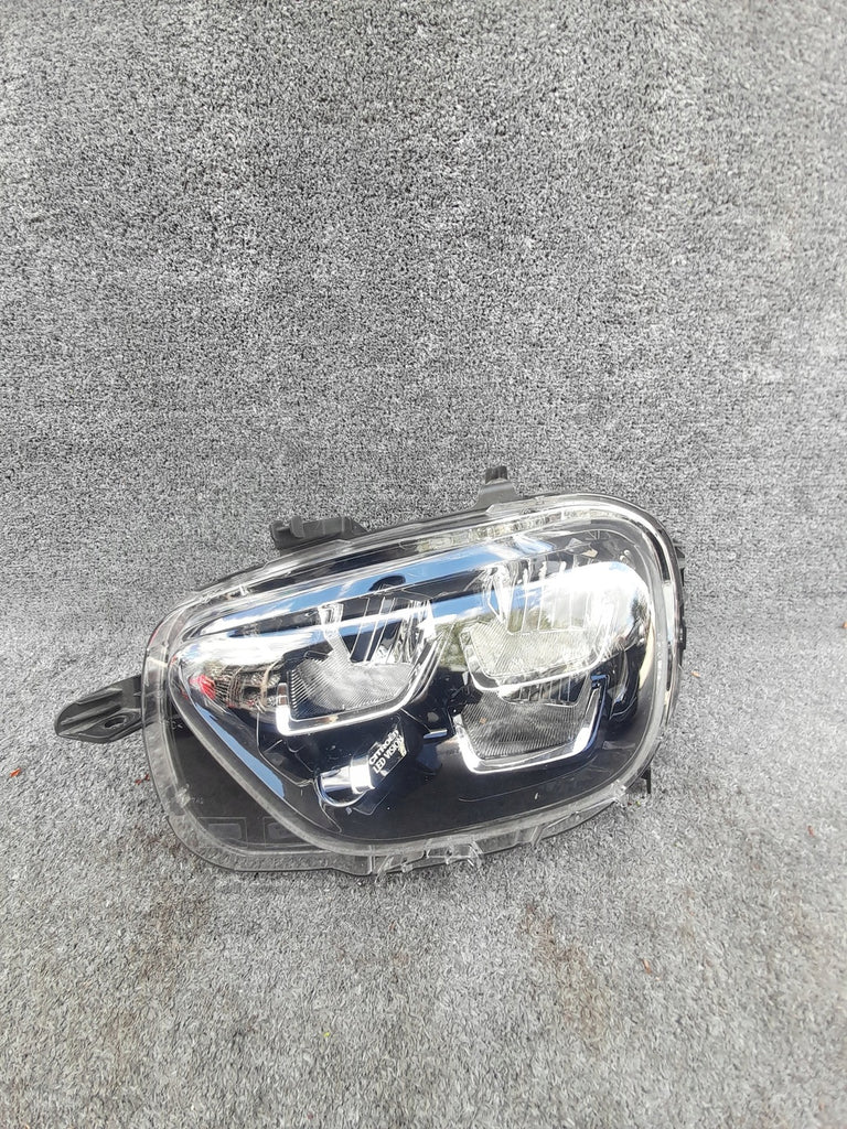 Frontscheinwerfer Citroën C3 III LED Ein Stück (Rechts oder Links) Headlight