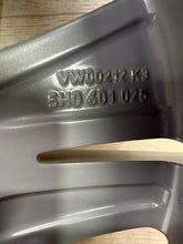 Laden Sie das Bild in den Galerie-Viewer, 1x Alufelge 16 Zoll 5H0601025 VW Golf Viii Rim Wheel FEL7553453080sr