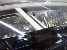 Laden Sie das Bild in den Galerie-Viewer, Frontscheinwerfer Dacia Duster 260602465R LED Links Scheinwerfer Headlight