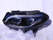 Laden Sie das Bild in den Galerie-Viewer, Frontscheinwerfer Mercedes-Benz W246 A2469066901 LED Links Headlight SCH7770659874ro