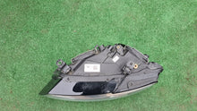 Laden Sie das Bild in den Galerie-Viewer, Frontscheinwerfer Audi Q5 8R0941031C LED Links Scheinwerfer Headlight SCH7242553051vx