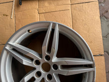 Load image into Gallery viewer, 1x Alufelge 19 Zoll 8.5" 5x112 32ET Glanz Silber 8W0601025M Audi A4 B9 Rim Wheel FEL1860466481hv