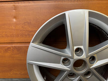 Load image into Gallery viewer, 1x Alufelge 16 Zoll 6.0" 5x112 48ET Glanz Silber 5E0601025M Skoda Octavia Iii FEL1263776968cn