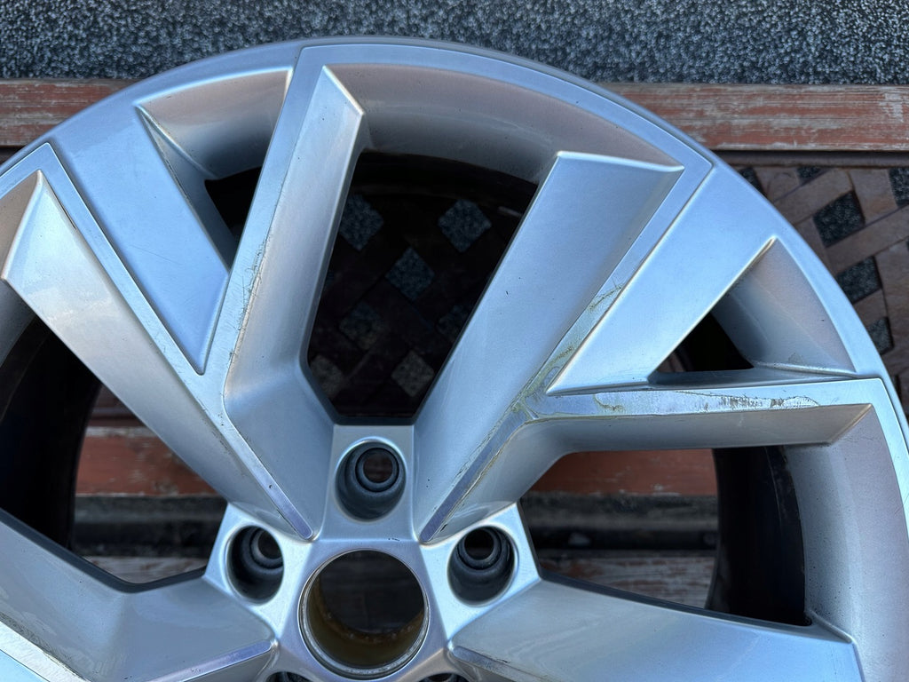 1x Alufelge 19 Zoll 7.0" 5x112 43ET 565601025F Skoda Kodiaq Rim Wheel