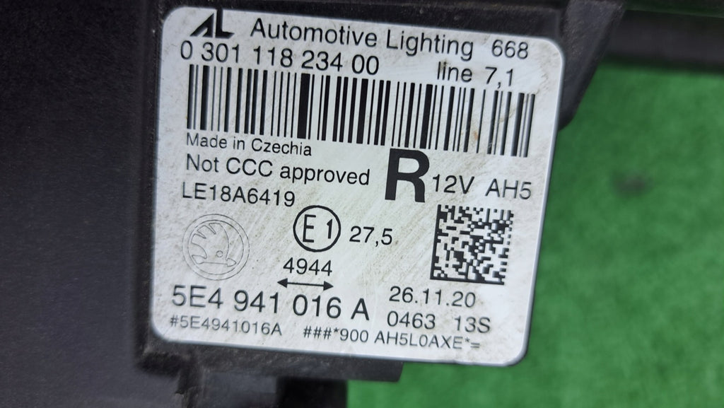 Frontscheinwerfer Skoda Octavia 5E4941016A Rechts Scheinwerfer Headlight SCH2902047257nf