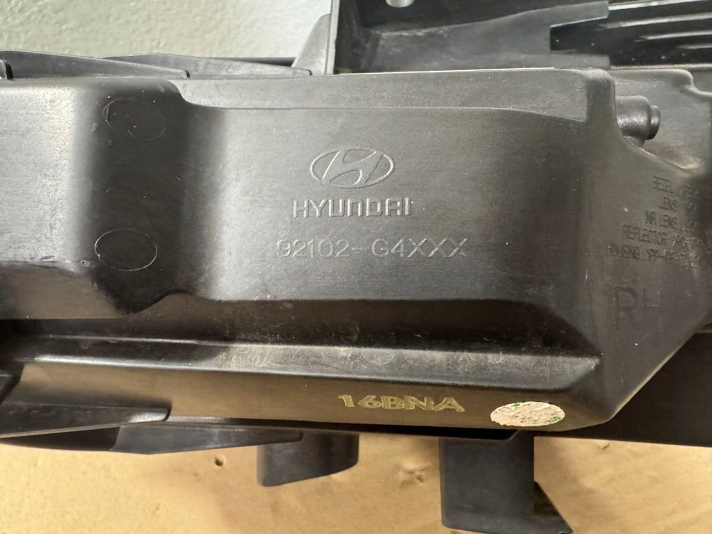 Frontscheinwerfer Hyundai I30 III Rechts Scheinwerfer Headlight SCH3628336660ca