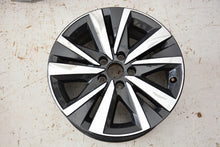Laden Sie das Bild in den Galerie-Viewer, 1x Alufelge 17 Zoll 7.0" 5x112 39ET 7N0601025AA Mg Rim Wheel FEL8216853704nf